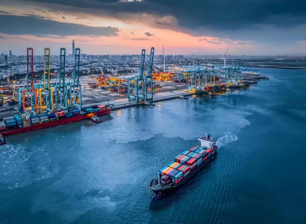 استيراد الآلات الثقيلة